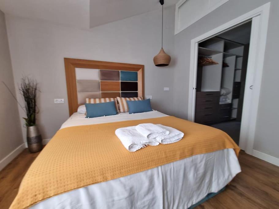 Casa Familiar En *